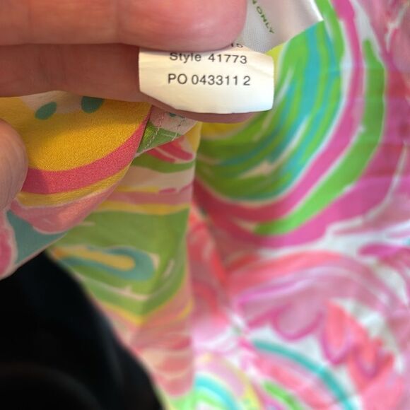 Lilly Pulitzer Elsa all nighter 100% silk colorful vibrant swirl artsy top - Picture 7 of 8